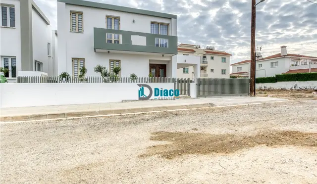 2 Bedroom Townhouse in Paralimni